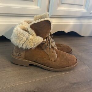 UGG Women’s Quincy Lace Up Boot
